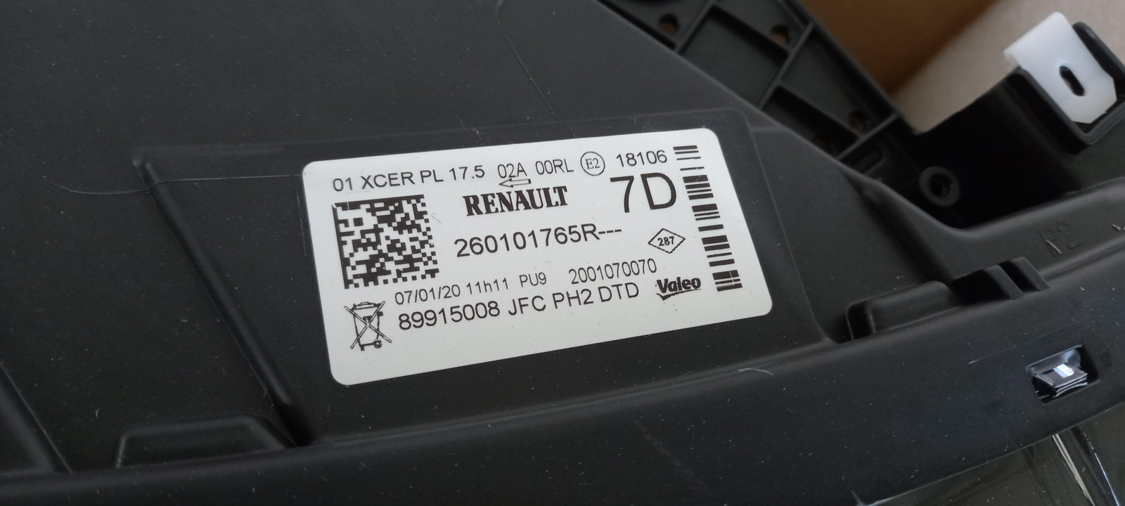 Original OE RENAULT Scheinwerfer 260101765R