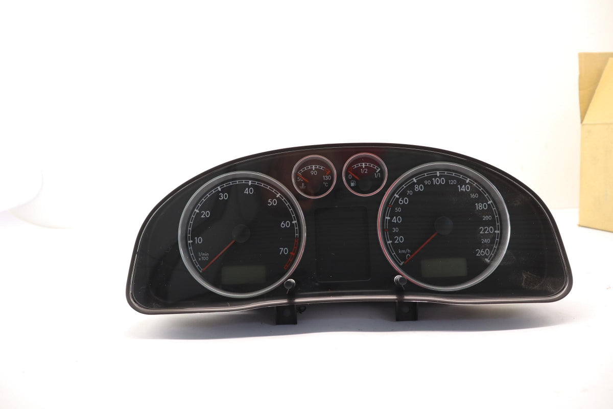 Original VW Passat (B5) 2000-2005 Kombiinstrument Tacho 260km/h 3B0920809X