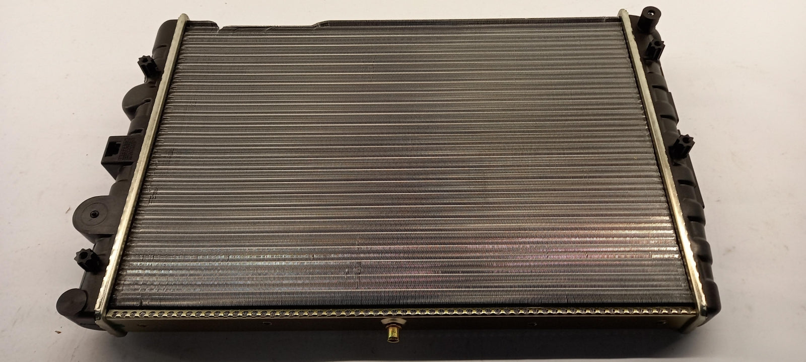 Original OE Volkswagen Wasserkühler 5X3121251