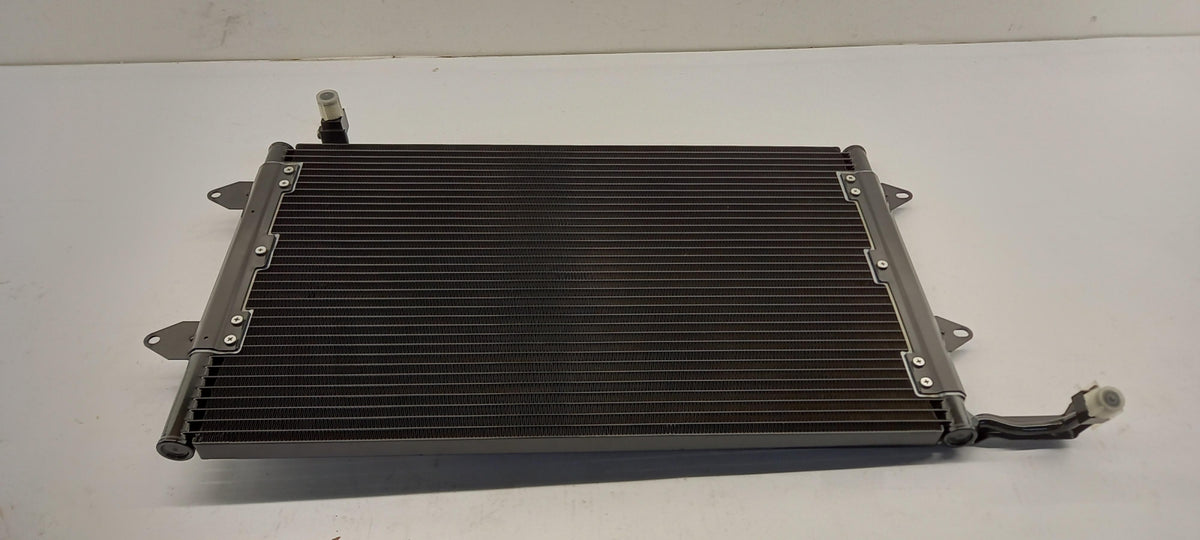 Original VW Golf III 1H 1E Vento Klimakondensator 1H0820413