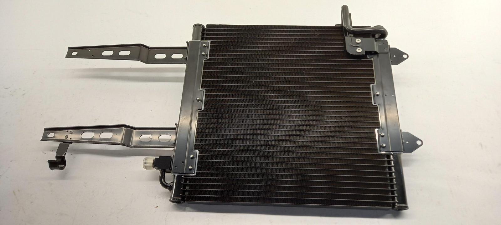 Original OE Volkswagen Klimakondensator 6N0820413B