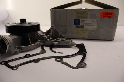 Original OE MERCEDES-BENZ Wasserpumpe A2722000401