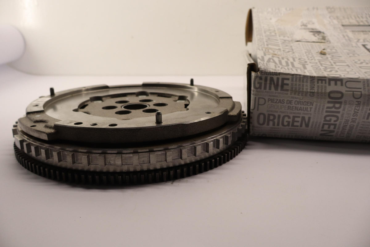 Original OE RENAULT Schwungrad 123100749R