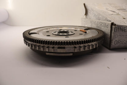 Original OE RENAULT Schwungrad 123100749R