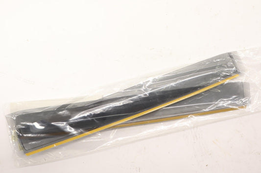 Original OE Volkswagen Windabweiser 5N0072194