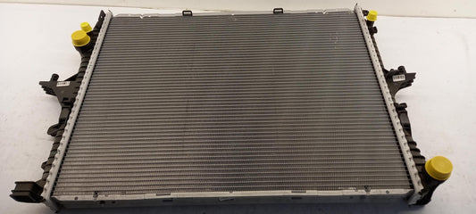 Original OE Volkswagen Wasserkühler 7L6121253C