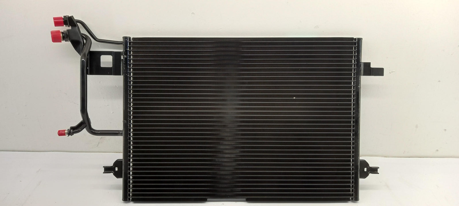Original OE Volkswagen Klimakondensator 8D0260403C