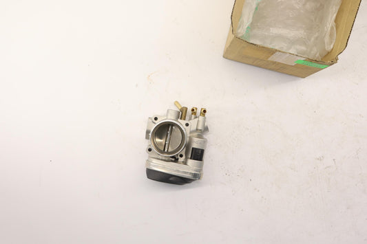 Original OE Volkswagen Drosselklappe 06A133062N