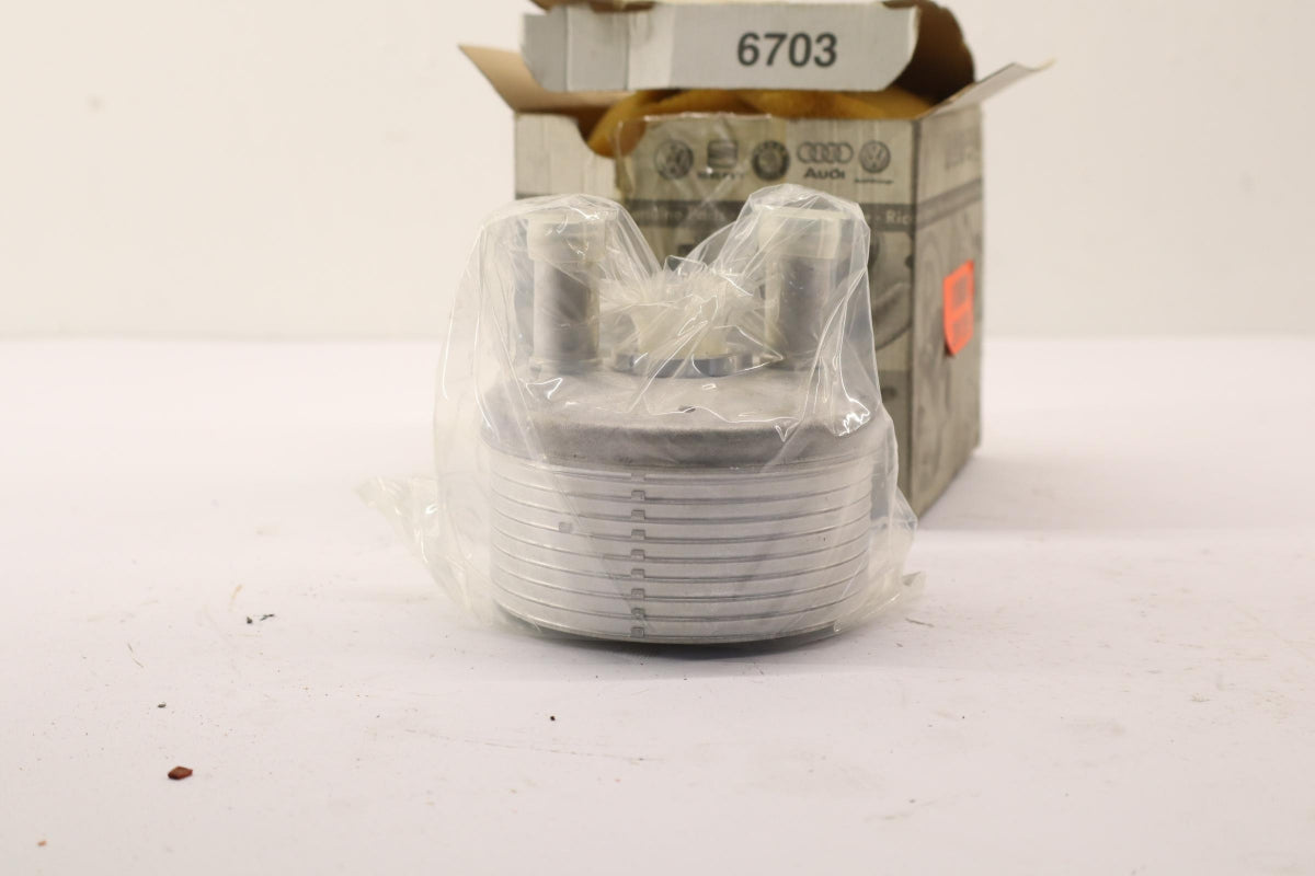 Original AUDI A3 TT VW Golf Passat Touran Automatikgetriebe Ölkühler 09G409061