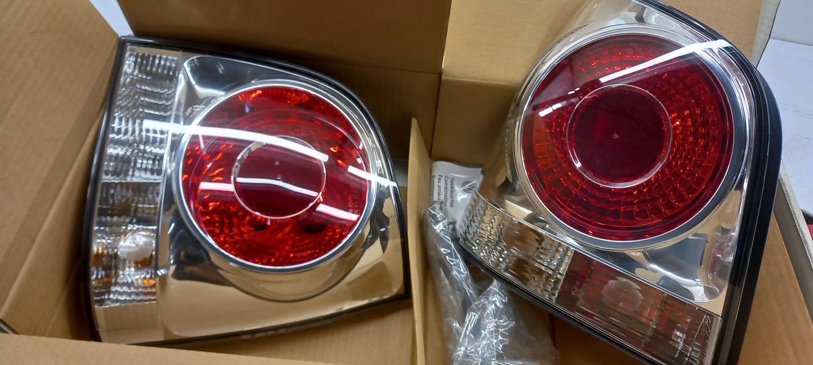 Original OE Volkswagen Heckleuchte Satz 6Q0052201
