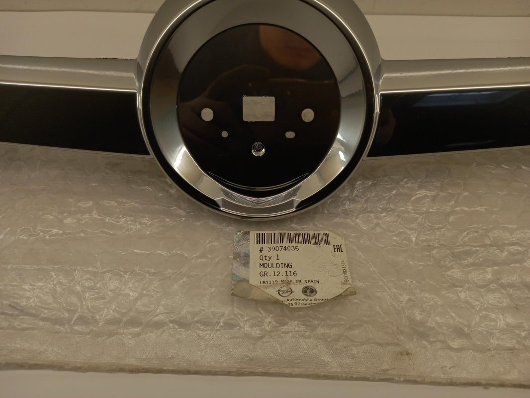 Original OE OPEL Heckklappe Zierleiste 39074035