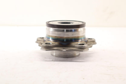 Original OE Volkswagen Radnabe 4K0501611A