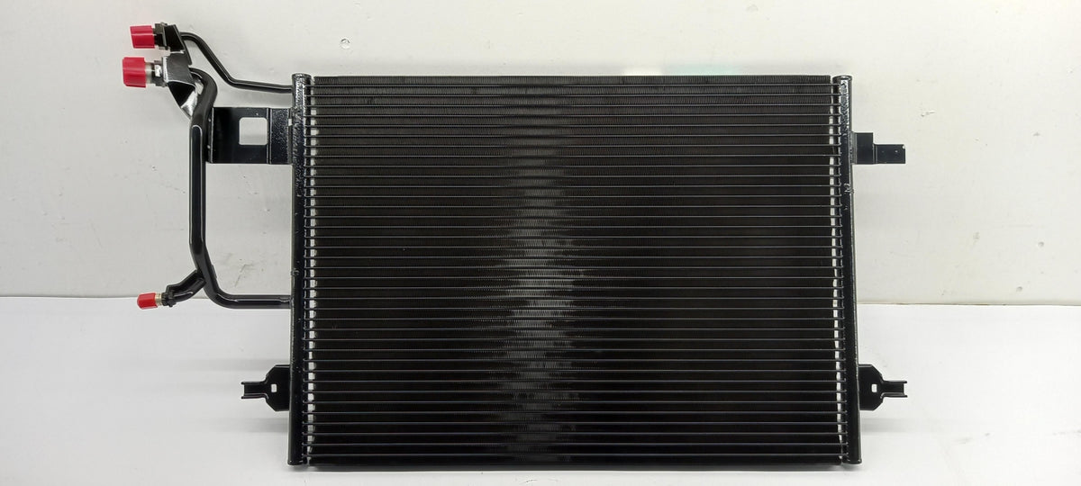 Original OE Volkswagen Klimakondensator 8D0260403H