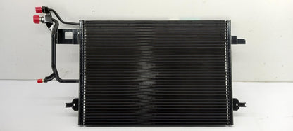 Original OE Volkswagen Klimakondensator 8D0260403H