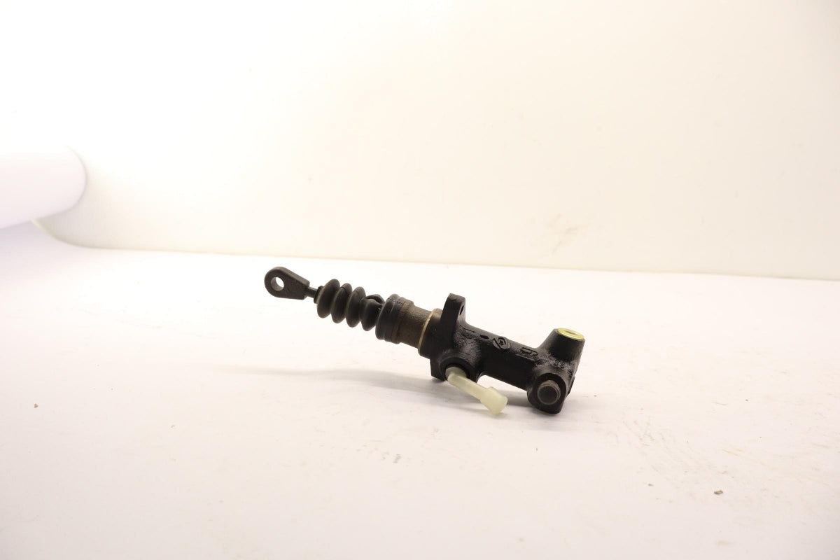 Original VW Corrado Golf Jetta Passat Kupplungsgeberzylinder 357721401