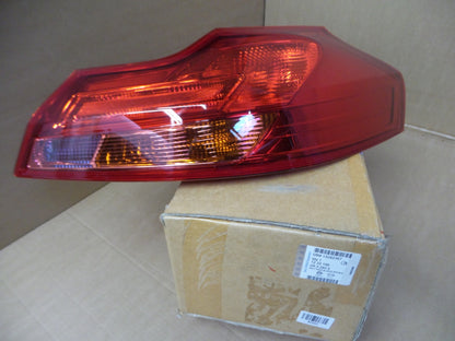 Original OPEL Insignia Heckleuchte Heckklappe Rückleuchte rechts 13282367