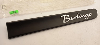 Original OE Peugeot Emblem Plakette 8663KK