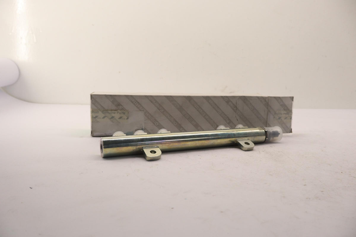 Original OE OPEL Kraftstoff Verteilerrohr 55211908