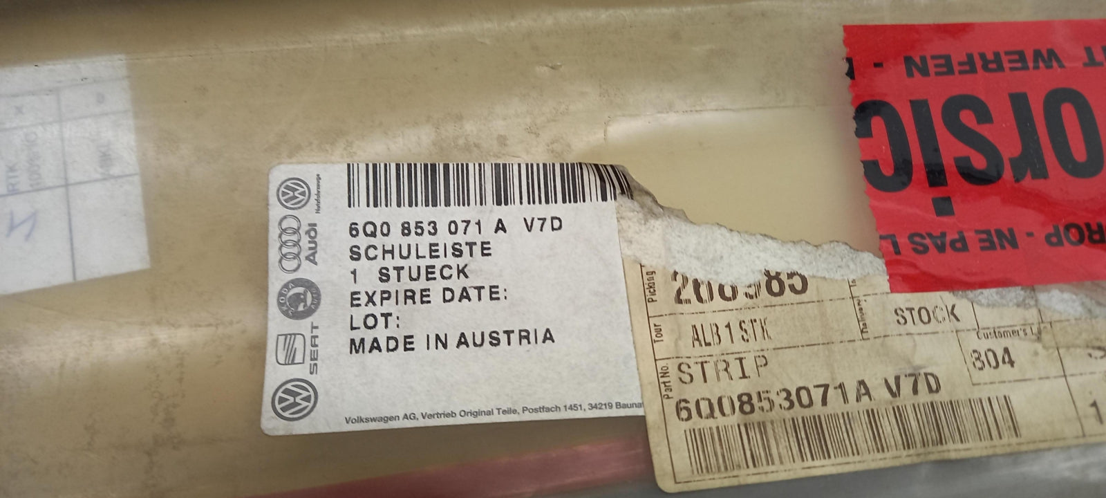 Original OE Volkswagen Tür Zierleiste 6Q0853071AV7D