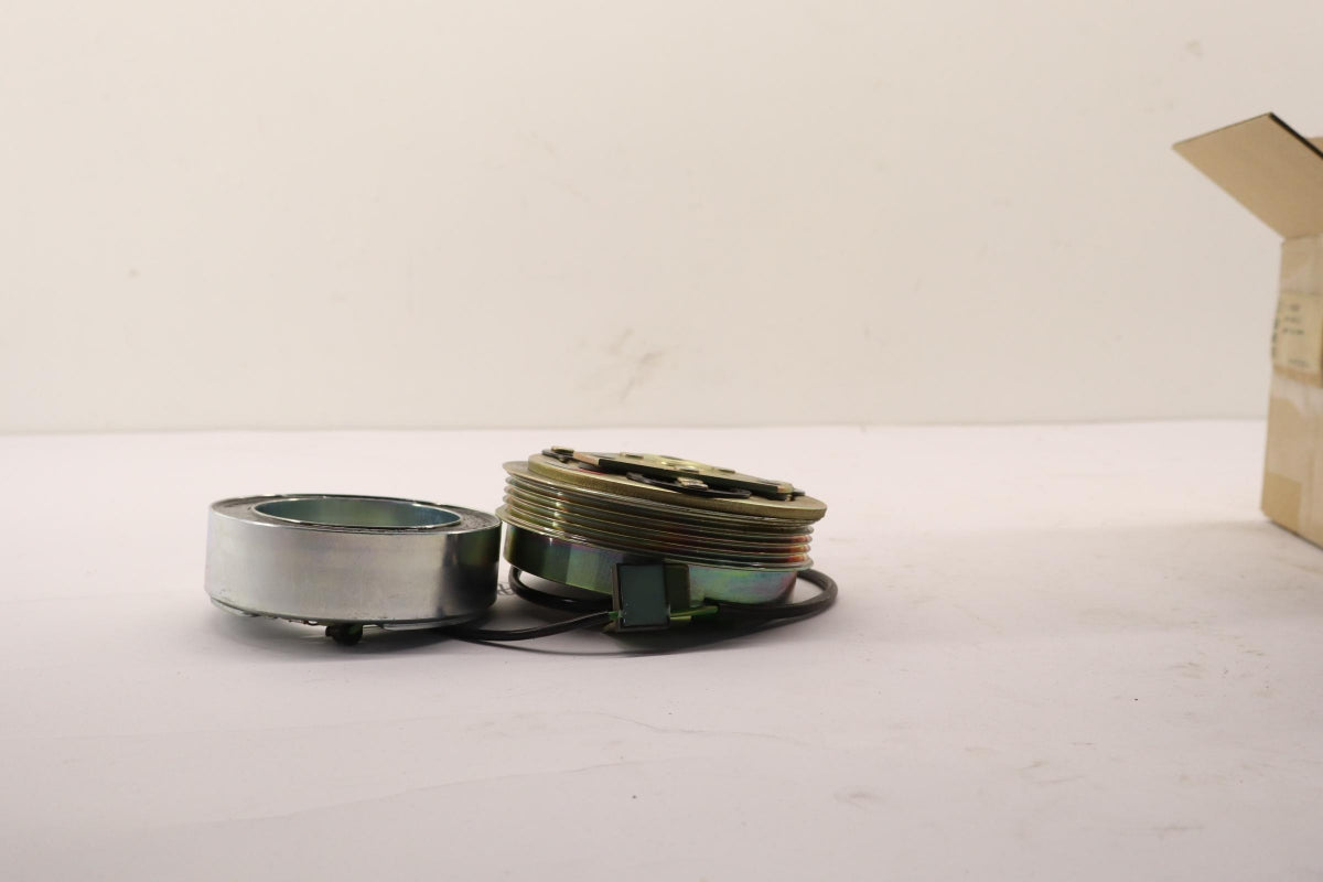 Original OE Volkswagen Klimakompressor 8A0260811