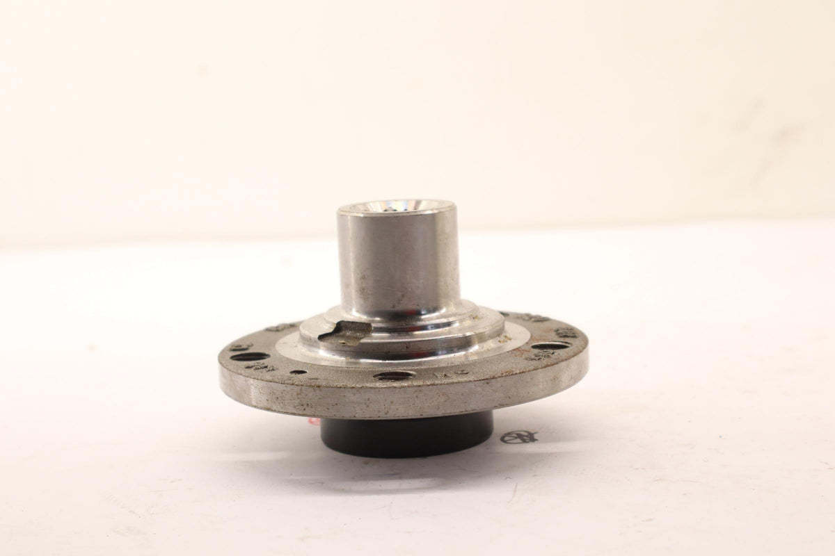 Original VW Fox 5Z Polo Sedan 9A Radnabe vorne 5Z0407615