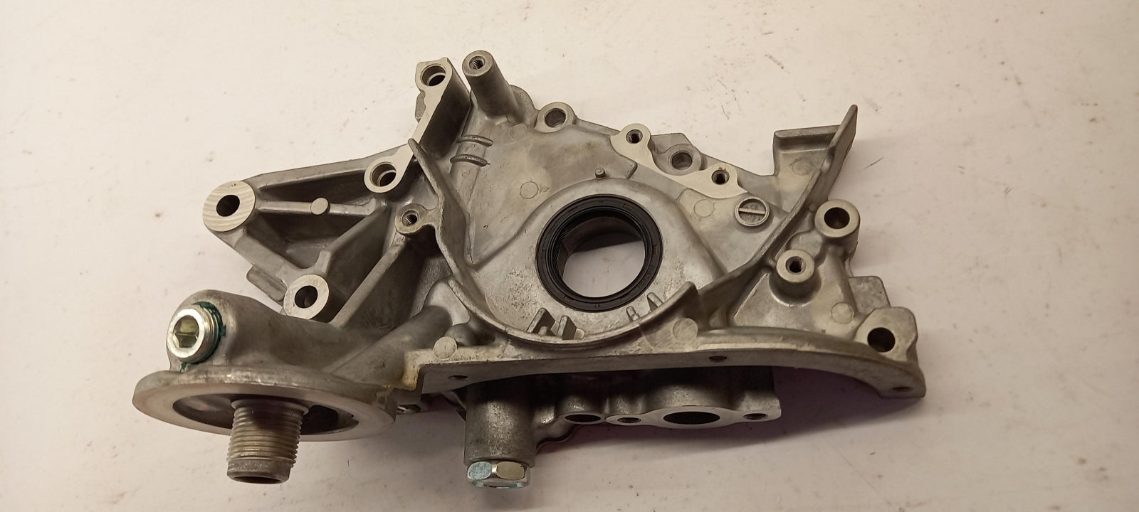 Original OE MITSUBISHI Ventildeckel 1211A078
