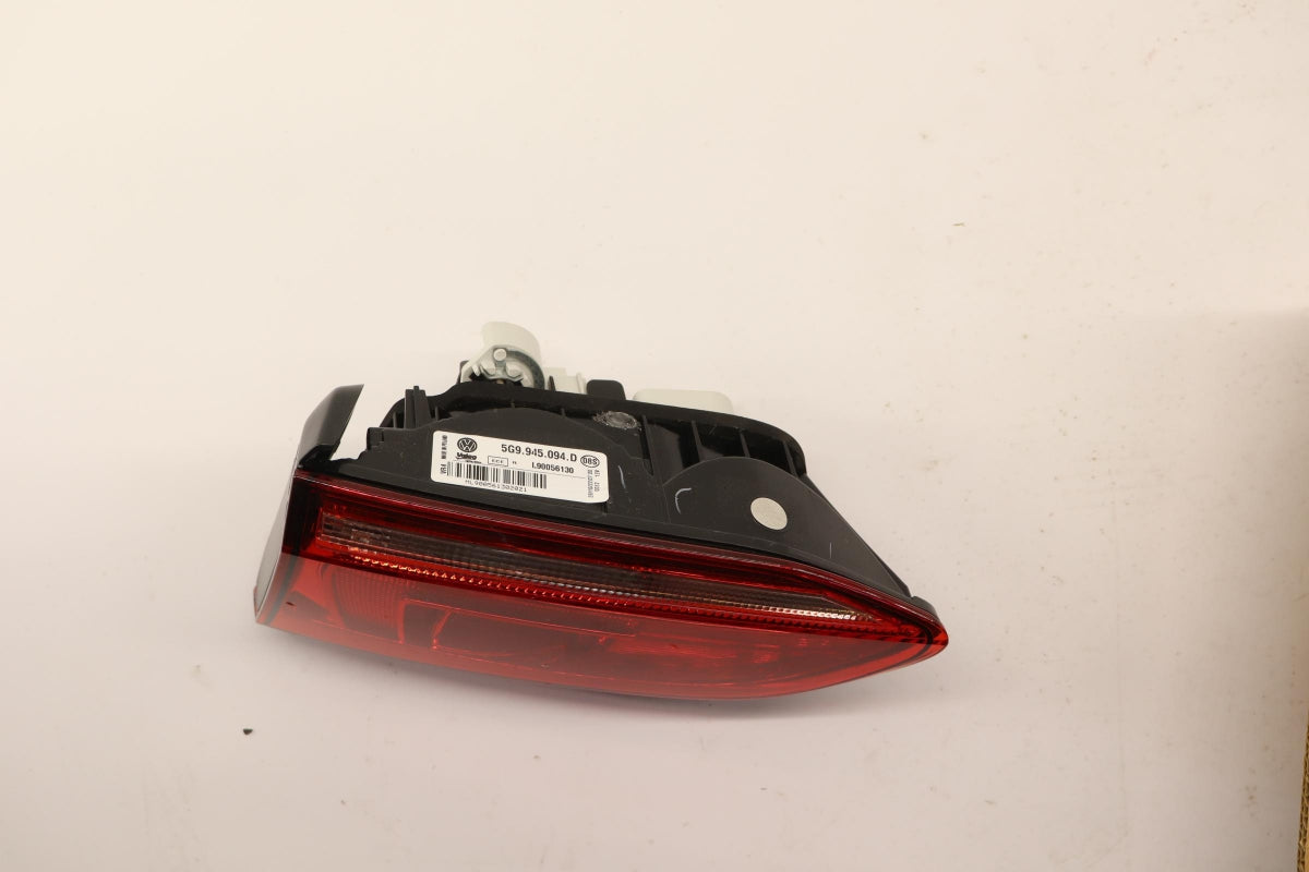 Original VW Golf '14- Heckleuchte Schlussleuchte innen rechts 5G9945094D