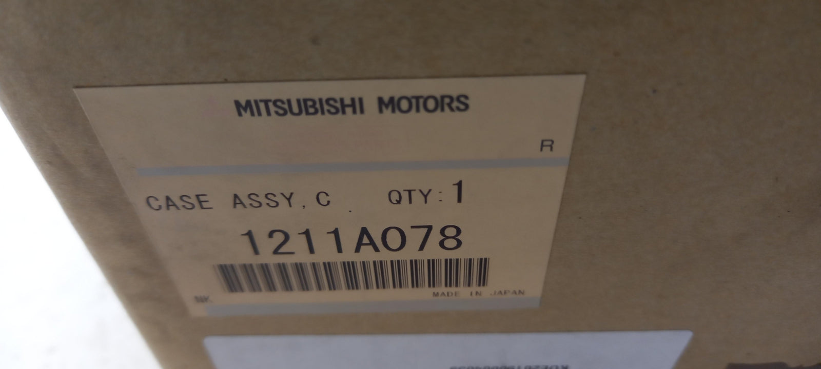 Original OE MITSUBISHI Ventildeckel 1211A078