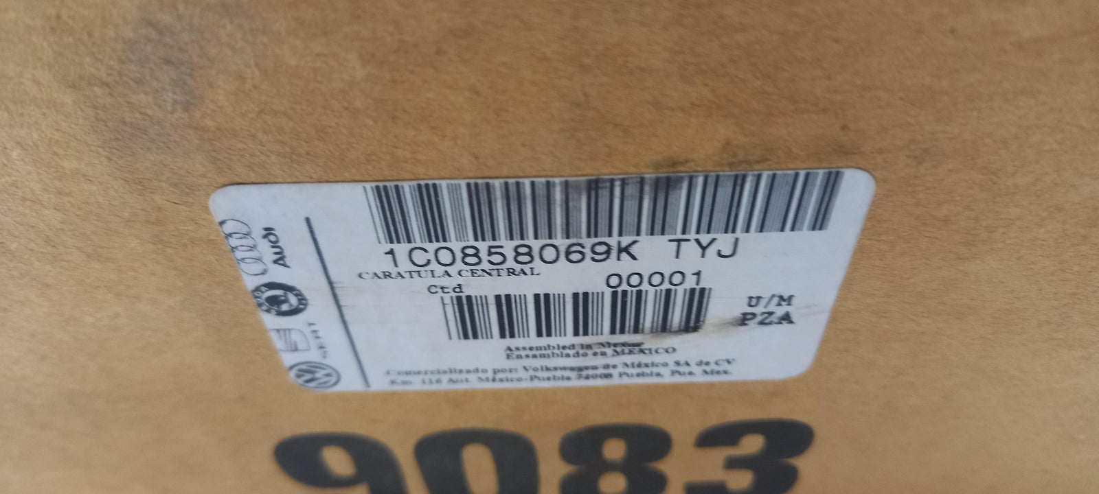 Original OE Volkswagen Mittelkonsole Teil 1C0858069KTYJ