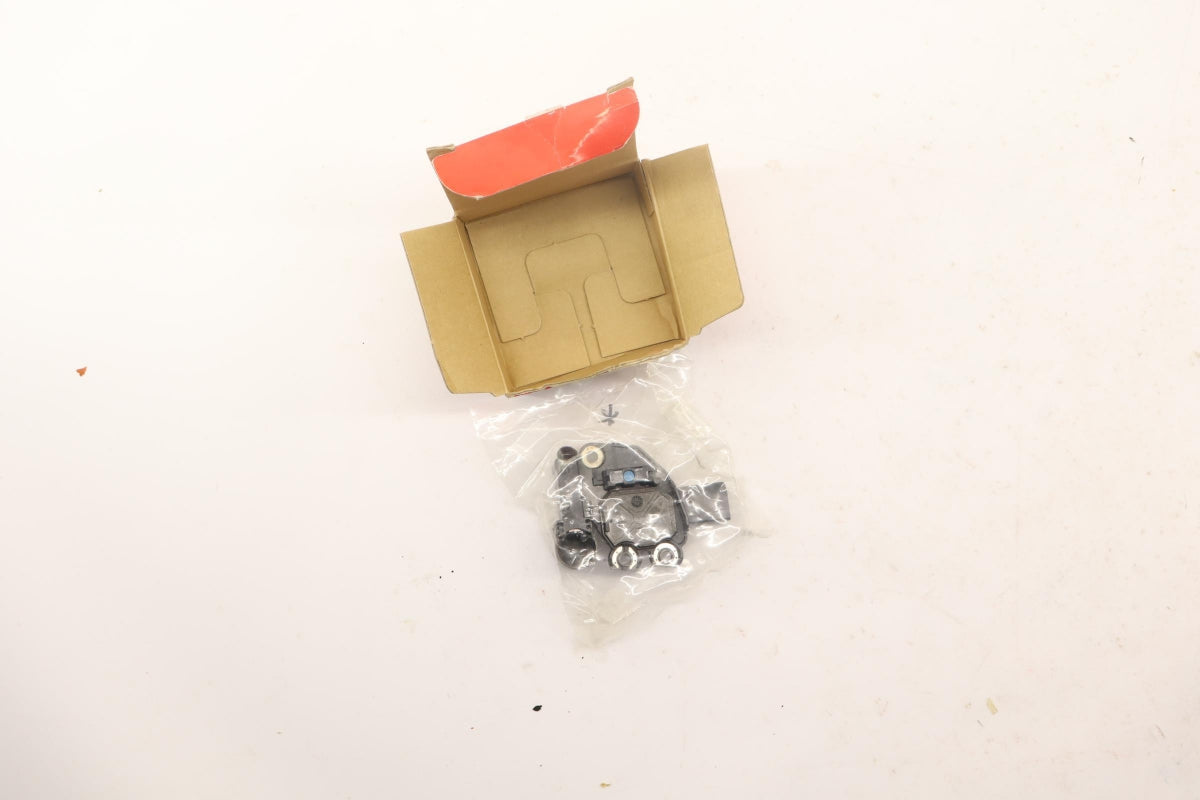 Original OE HYUNDAI/KIA Generatorregler 373702A950