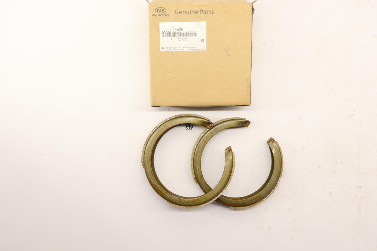 Original OE HYUNDAI/KIA brake shoe set 583053SA30 