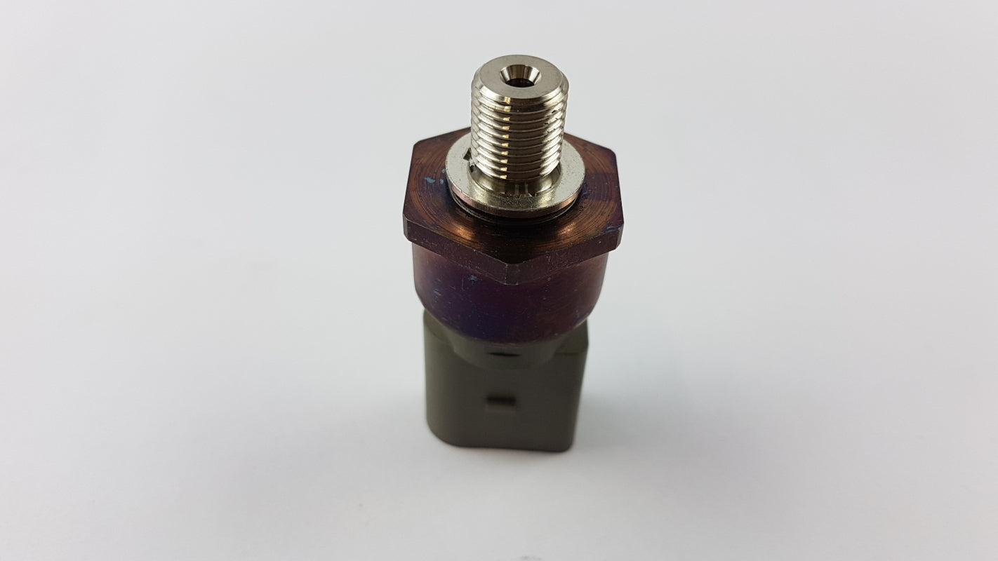 Original OE Volkswagen Öldruckschalter 06E906054G