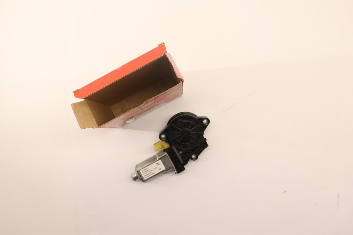 Original OE HYUNDAI/KIA Fensterhebermotor 824504E000