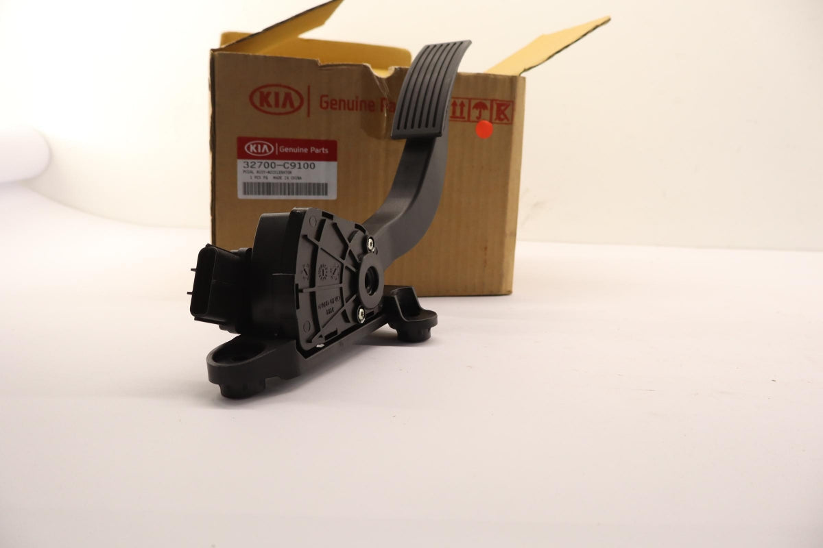 Original OE HYUNDAI/KIA Gaspedal 32700C9100