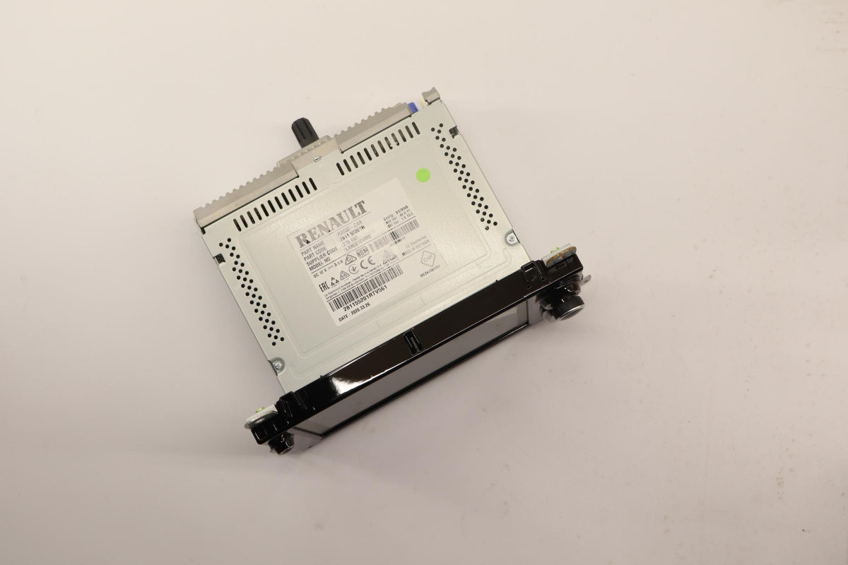 Original RENAULT Clio IV 2012-2020 Navigation MediaNav Radio 281155201R