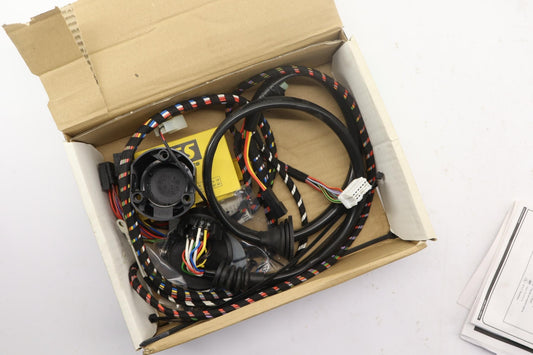Original OE NISSAN Anhängerkupplung Elektrosatz KE5051B213