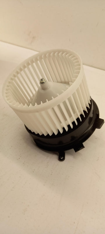 Original OE NISSAN Innenraumgebläse 272251VA0E
