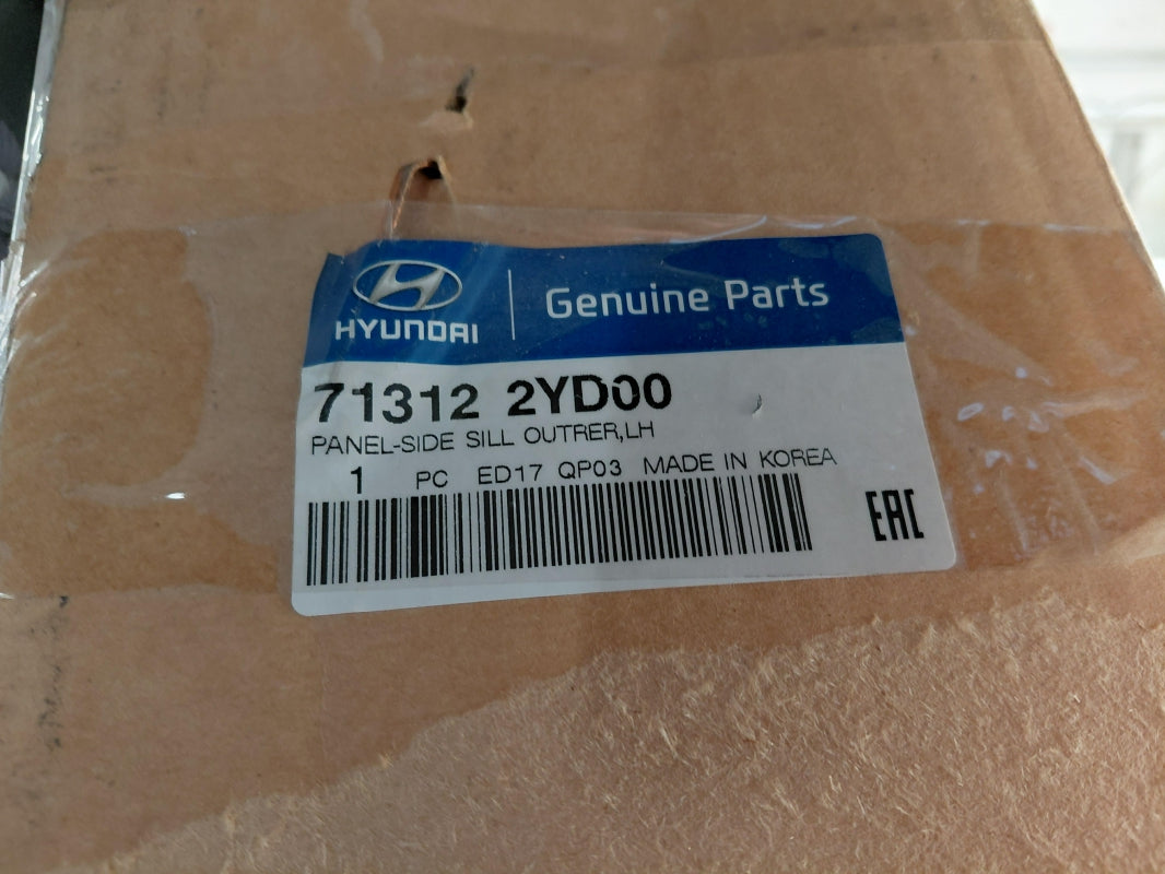 Original OE HYUNDAI/KIA Schweller 713122YD00