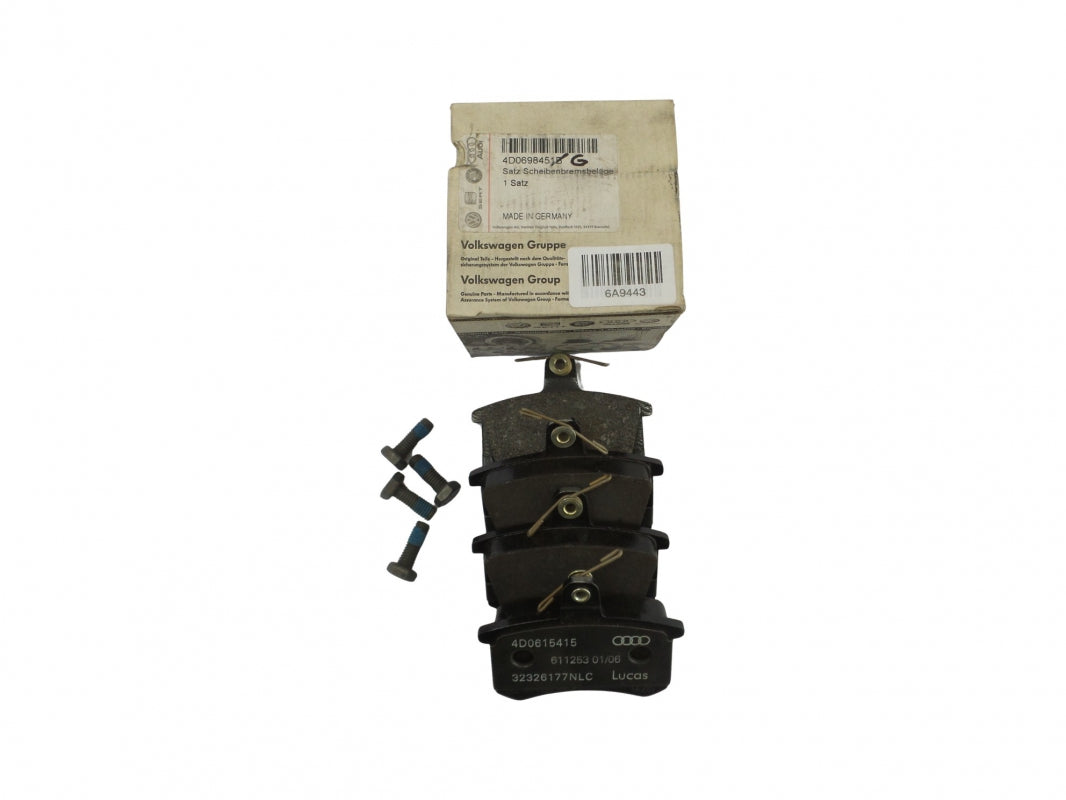 Original OE Volkswagen Bremsbeläge 4D0698451B