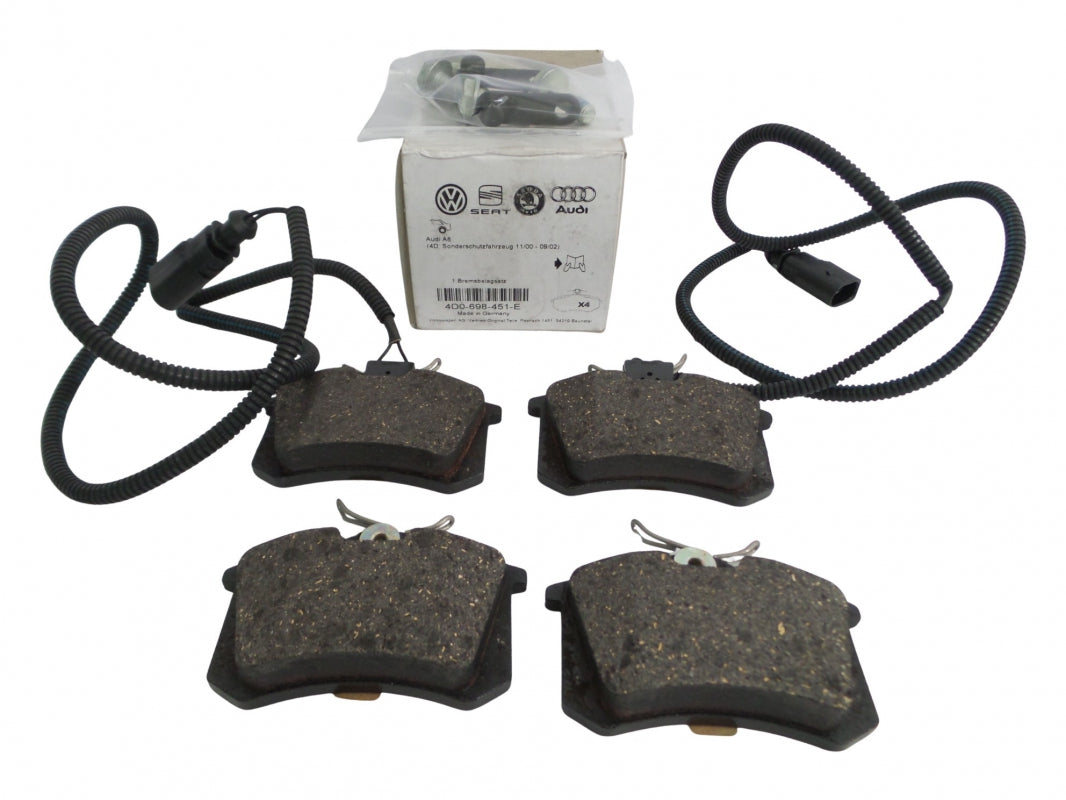 Original AUDI A8 Bremsbeläge Bremsklötze + Verschleißanzeige hinten 4D0698451E
