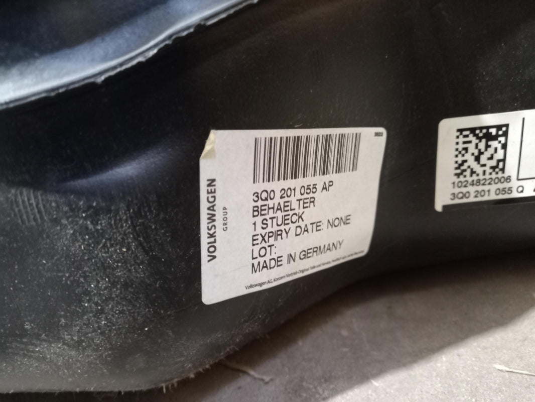 Original VW Passat B8 SKODA Superb 3V Treibstofftank 3Q0201055AP