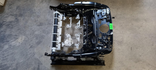 Original OE Volkswagen Rahmen 5QF881106J