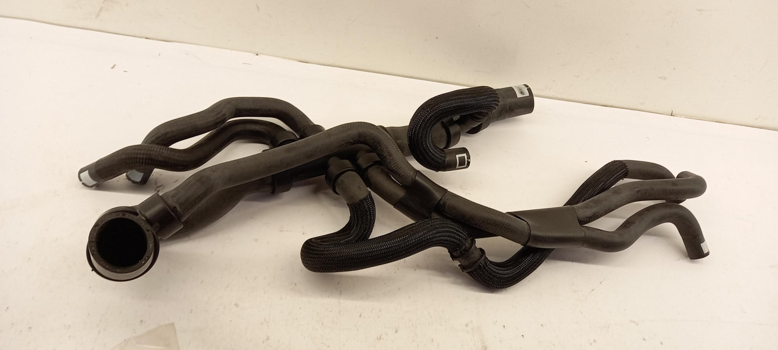 Original OE RENAULT Kühlerschlauch 215033705R
