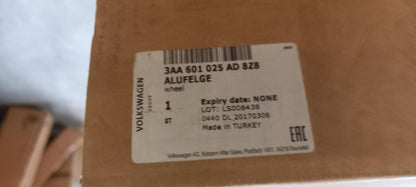 Original OE Volkswagen Felge 3AA601025AD8Z8