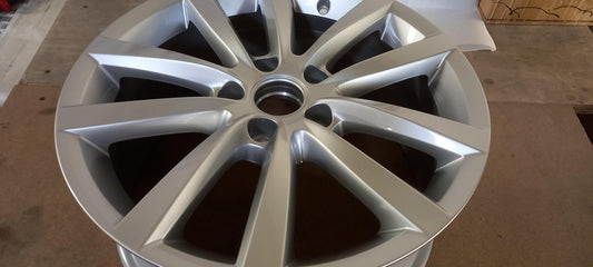 Original OE Volkswagen Felge 3AA601025AD8Z8
