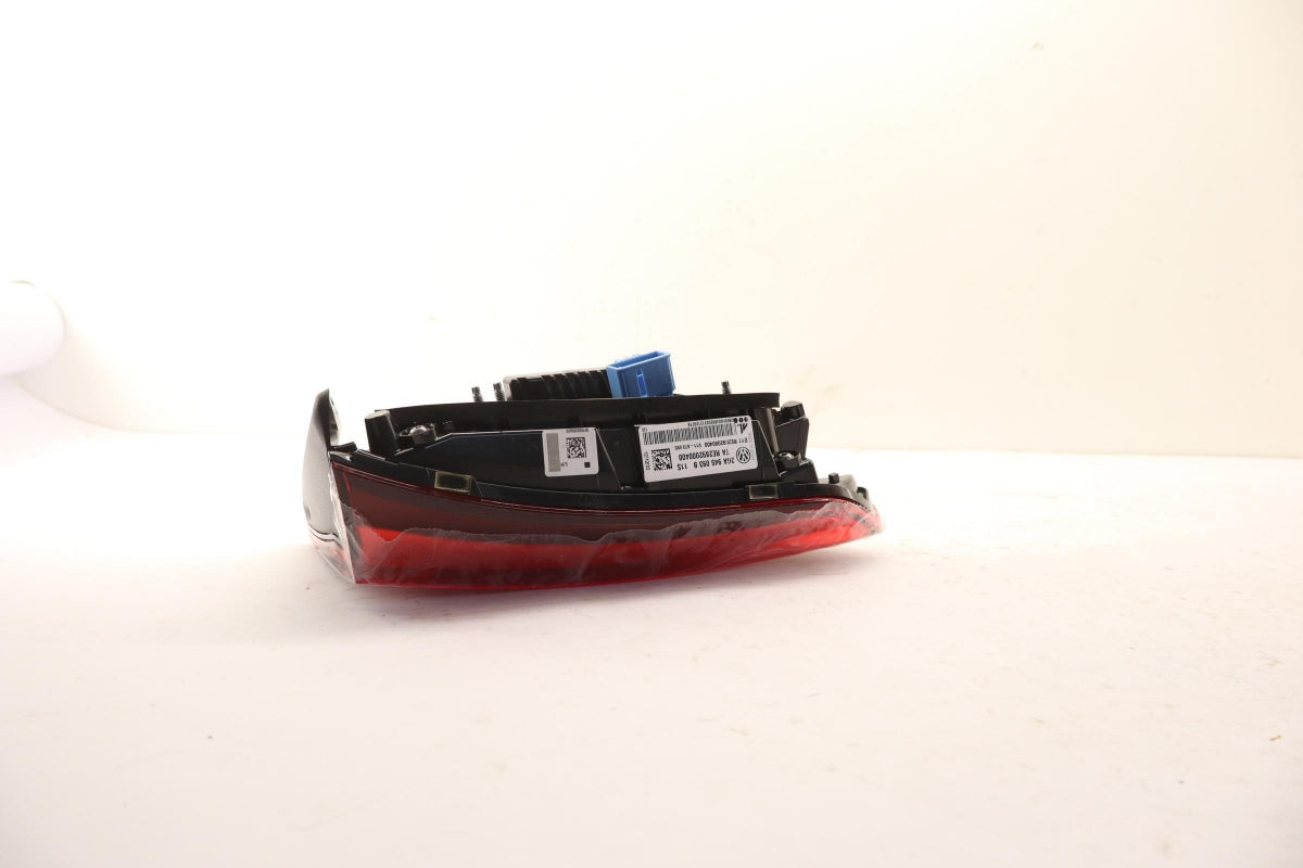 Original OE Volkswagen Heckleuchte 2GA945093B