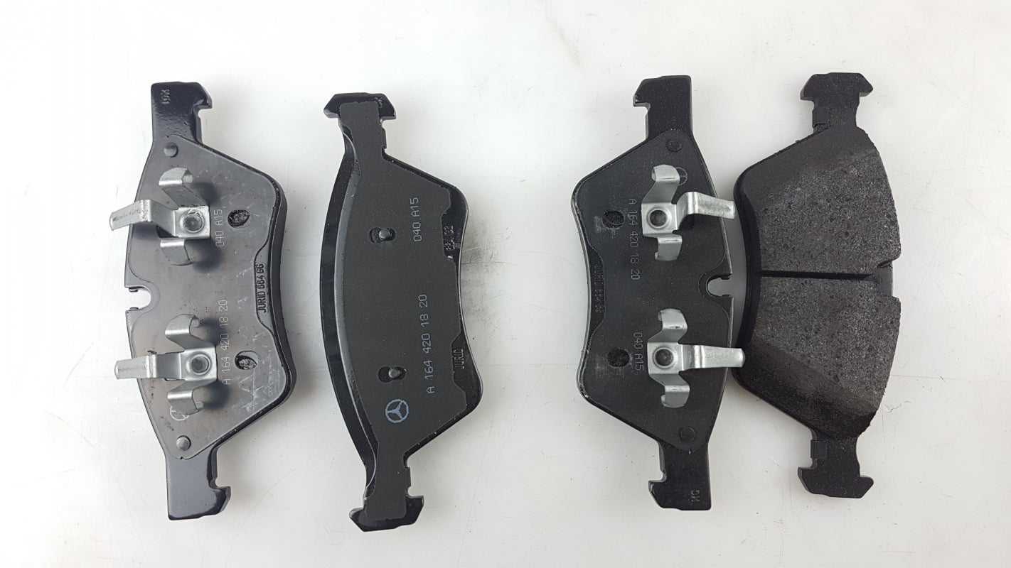Original MERCEDES-BENZ W164 X164 W251 Bremsbeläge vorne A1644202620