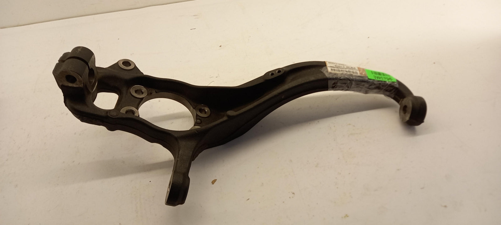 Original OE NISSAN Achsschenkel 400154KJ0A