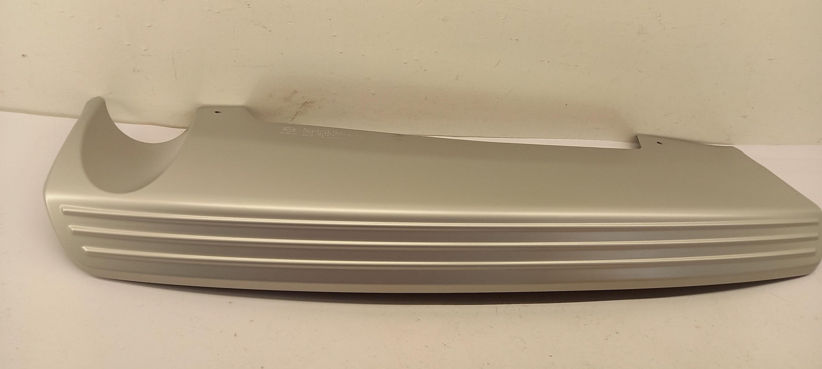 Original OE SUZUKI Stoßfängerabdeckung 990E079J04000