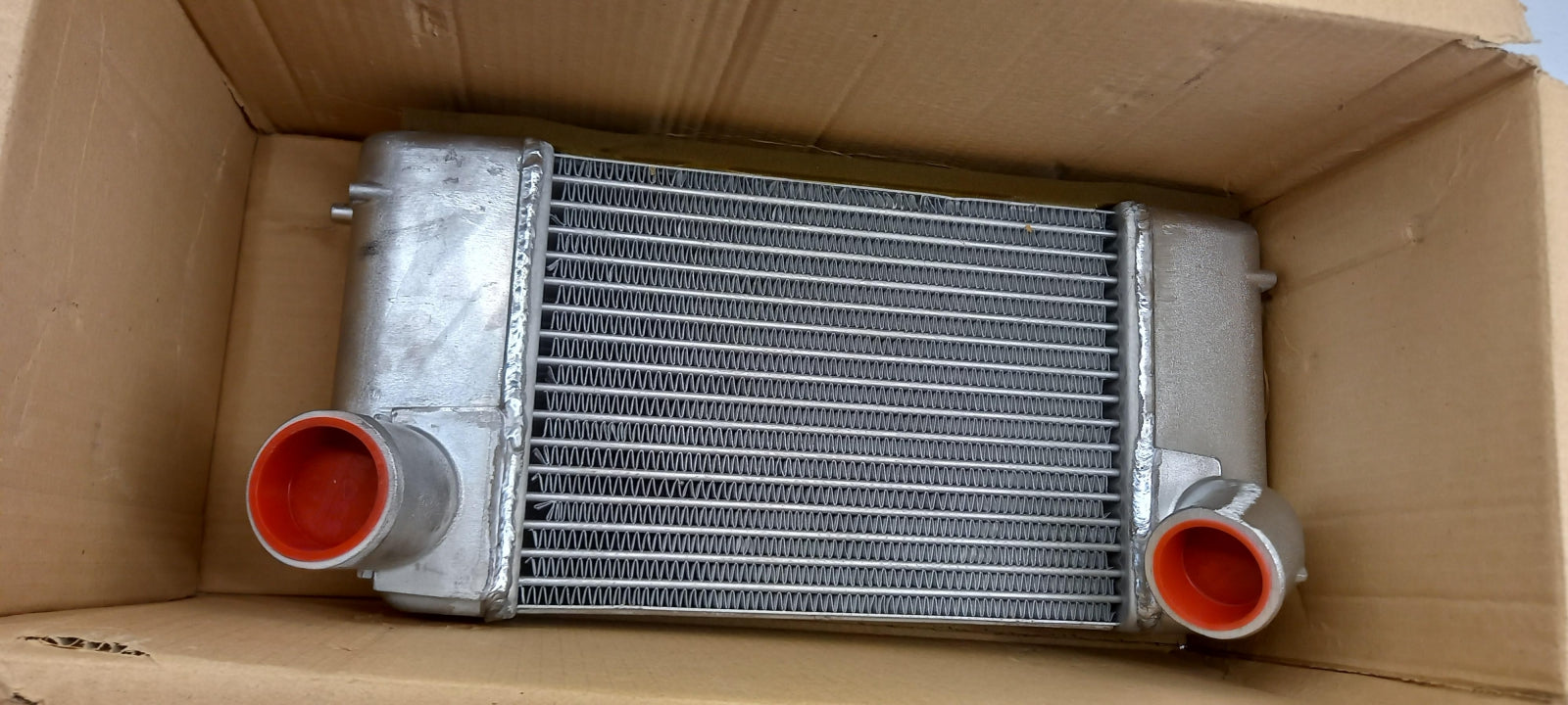 Original OE LAND ROVER Ladeluftkühler FTP8030